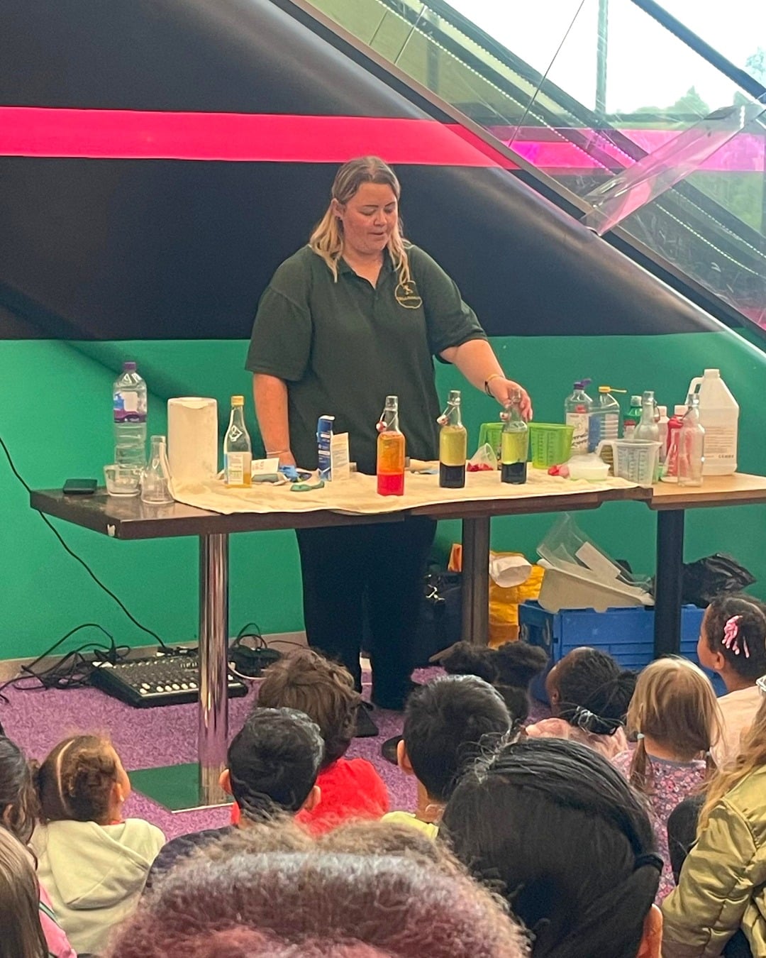 Festive Science Workshops: Spark Curiosity in Schools This Christmas