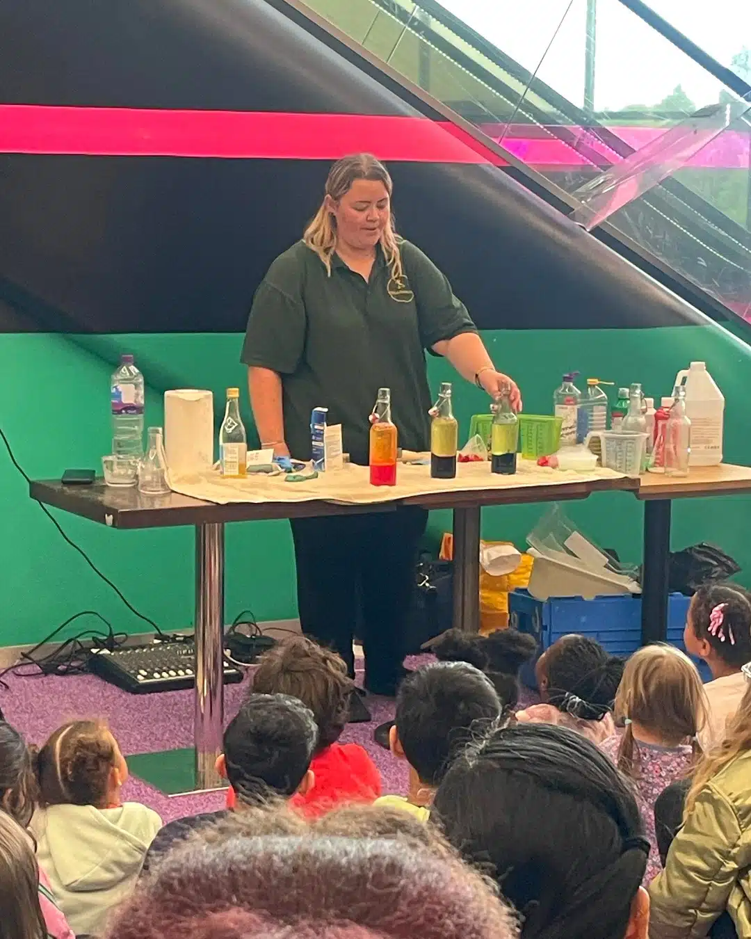 Festive Science Workshops: Spark Curiosity in Schools This Christmas